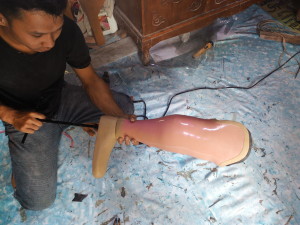 pembuatan kaki palsu terbaru